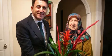 Şehit ailesinin acısına ortak oldu