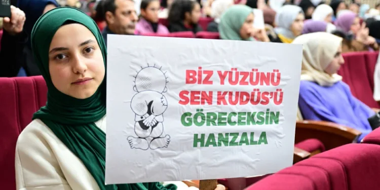 Battalgazi’de duygulandıran program