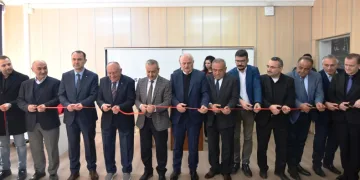 Karabük’te liseye bilgisayar desteği