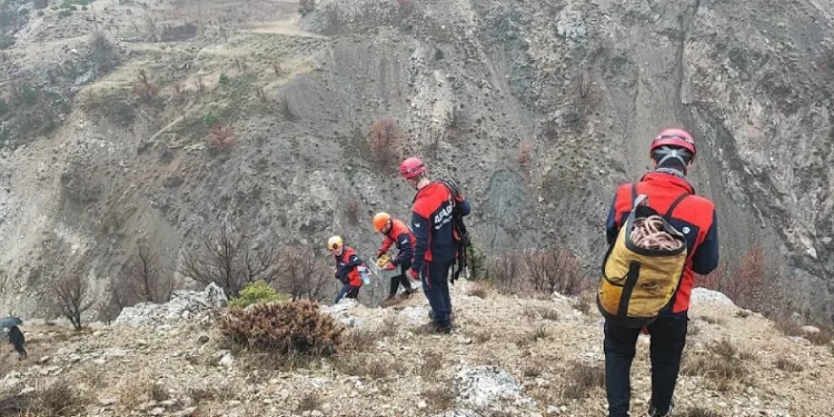 AFAD ekiplerine arama kurtarma eğitimi