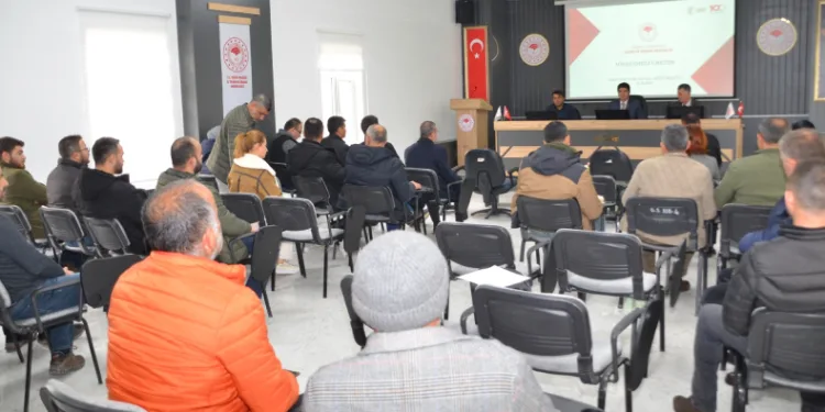 Süt üreticilerine bilgilendirme toplantısı