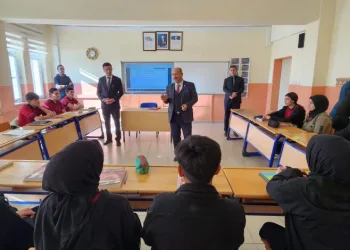 Müdür Başyiğit’in Aslanapa temasları