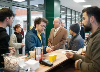 Rektör Levent çalışmaları inceledi