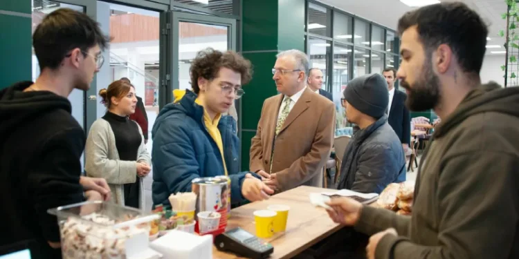 Rektör Levent çalışmaları inceledi