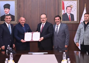 Kuşadası’na yapılacak okul için protokol