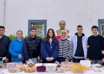 Öğrencilerden Filistin sergisi