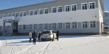 Elmakaya beldesinde 8 sınıflı okul