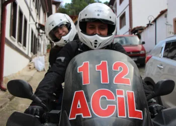 “Motosiklet Ambulans”lA hayat kurtarıyorlar