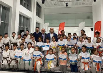 Minik kursiyerler kuşak atladı