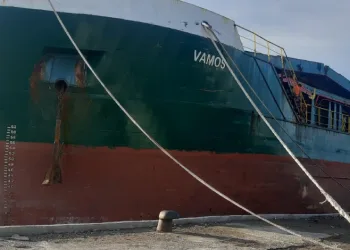 Karaya oturan gemi kurtarıldı