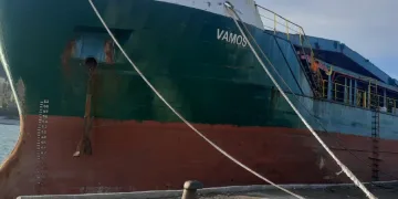 Karaya oturan gemi kurtarıldı