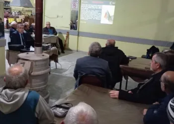 Çiftçilere eğitim toplantısı