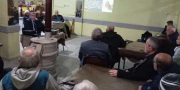 Çiftçilere eğitim toplantısı