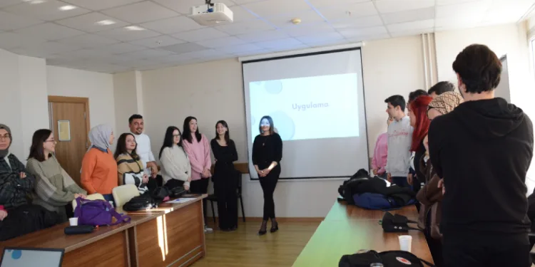 Öğrencilere zaman yönetimi anlatıldı
