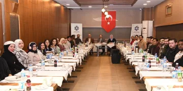 Rektör Çakmak, öğrencilerle buluştu