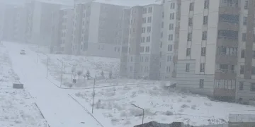 Yüksekova’da yoğun kar yağışı