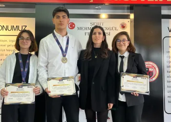 Eskişehirli öğrencilerden büyük başarı