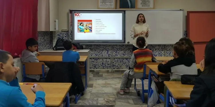 Öğrencilere gıda okuryazarlığı eğitimi verildi