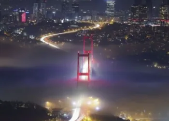 İstanbul’da yoğun sis etkiliydi