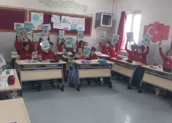 Öğrencilere Sağlık Çocuk Dergisi dağıtıldı
