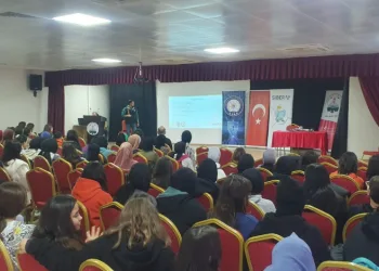 Öğrenciler siber suçlara karşı bilgilendirildi