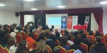Öğrenciler siber suçlara karşı bilgilendirildi