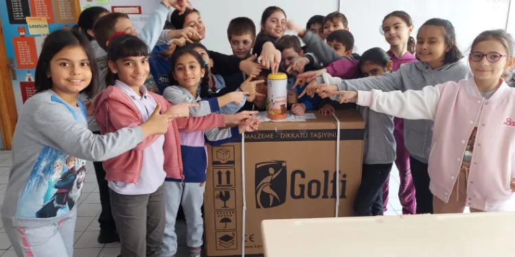 Öğrencilerden anlamlı destek