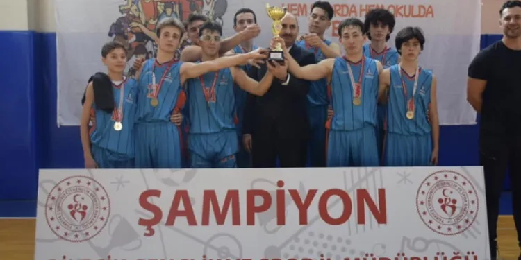 Kupanın sahibi o lise oldu