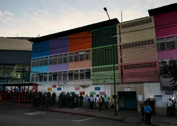 Brezilya, Venezuela sınırına asker konuşlandırdı