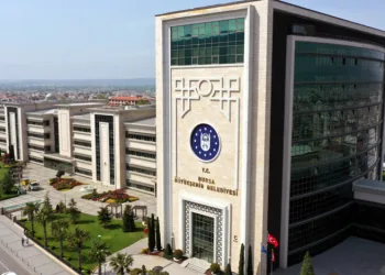 Naci Görür’e ‘dirençli kent’ çağrısı