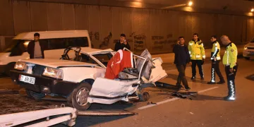 Asker uğurlama konvoyunda kaza: 4 yaralı