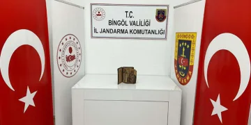 Bingöl’de tarihi eser kitap ele geçirildi