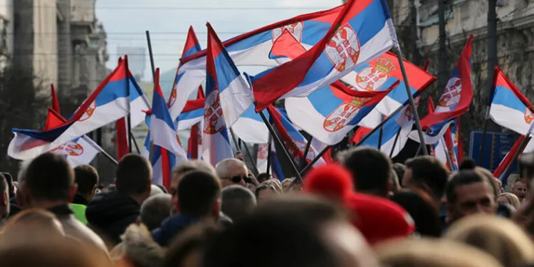 Sırbistan’da seçim protestoları sürüyor