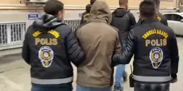 Mobil bankacılık hesabını kopyalayan dolandırıcılara operasyon