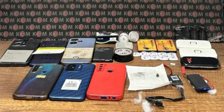 Iğdır’da ehliyet sınavına düzenek ile giren 2 zanlı tutuklandı