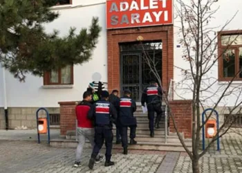 8 ayrı kablo hırsızlığı yapan 2 şüpheli tutuklandı