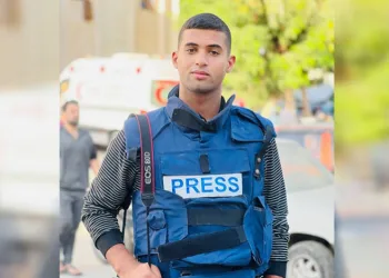 İsrail Filistinli gazetecinin evini bombaladı