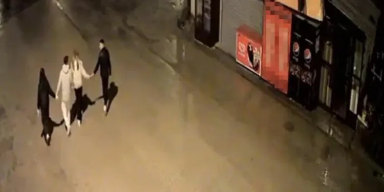 Sevgililer el ele hırsızlık yaptı