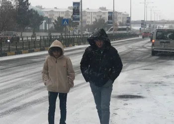 Kars’ta kar yağışı etkili oluyor