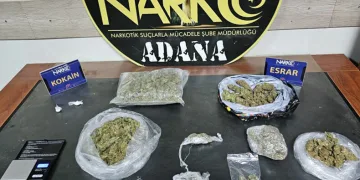 Adana’da uyuşturucu sattığı öne sürülen 3 şüpheli tutuklandı