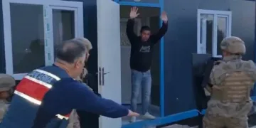 18 suçtan aranan zanlı operasyonla yakalandı