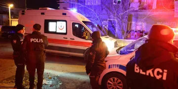 Sevgilisiyle tartışan kadın 3. kattaki balkonundan düştü