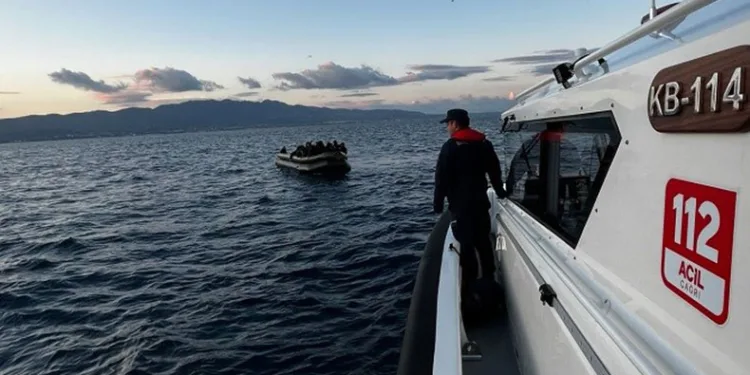 Didim’de 25 düzensiz göçmen yakalandı