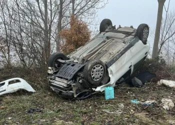 Kontrolden çıkan otomobil takla attı: 1 yaralı
