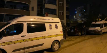 Ablasıyla birlikte yaşadığı evde ölü bulundu