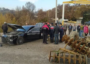 Yol verme anlaşmazlığı kaza getirdi