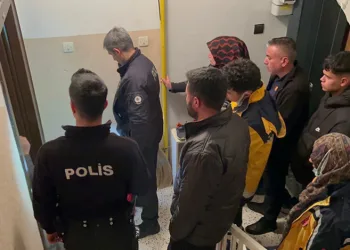 Haber alınamayan yaşlı adam evinde ölü bulundu