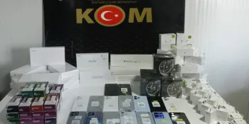 Malatya’da 16 adet kaçakl cep telefonu ele geçirildi