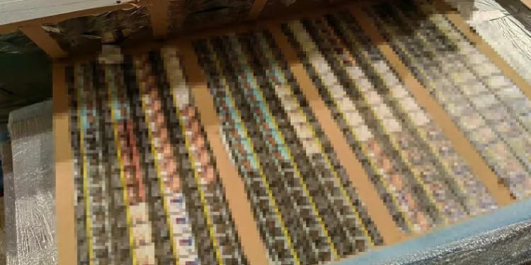 Sınır kapısında 11 bin 400 kutu kaçak sigara ele geçirildi