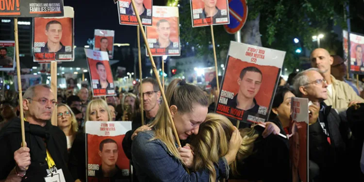İsrail’de esir ailelerinden protesto